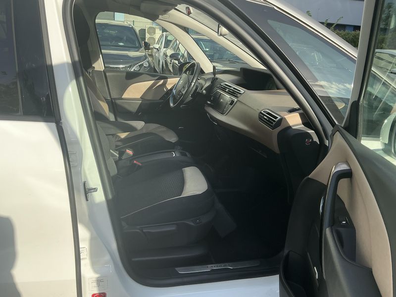 Citroen C4 Grand Picasso 2.0 Blue-HDi Exclusive 2015 – снимка 16