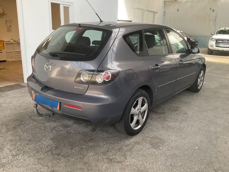Mazda 3 1.6 Active — zdjęcie 2
