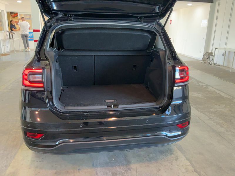 Volkswagen T-Cross 1.0 TSI Sport — zdjęcie 10