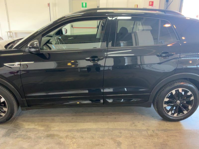 Volkswagen T-Cross 1.0 TSI Sport — zdjęcie 4