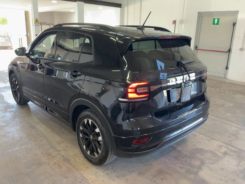 Volkswagen T-Cross 1.0 TSI Sport — zdjęcie 3