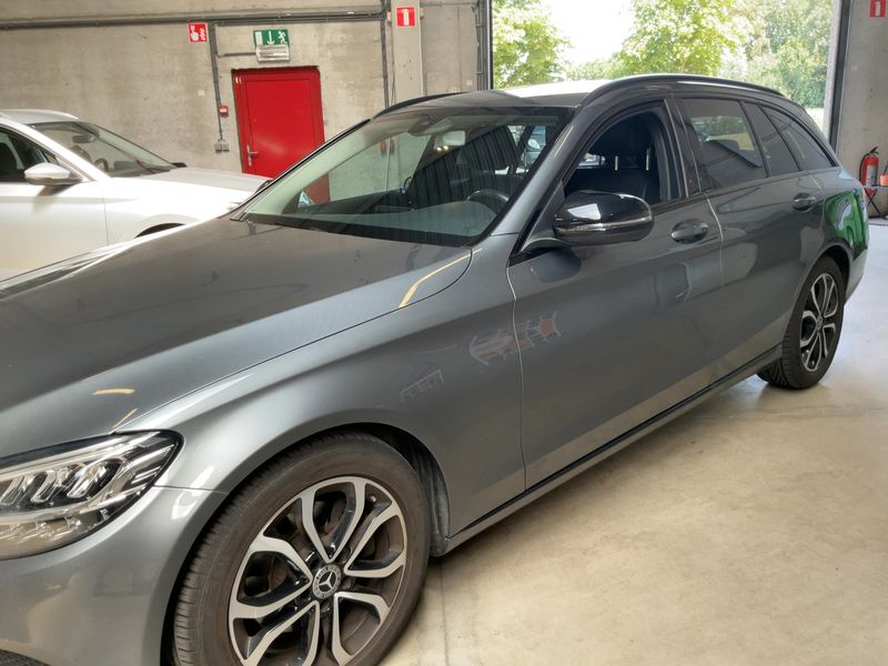 Mercedes-Benz C-Klasse C 200 d T Avantgarde — zdjęcie 2