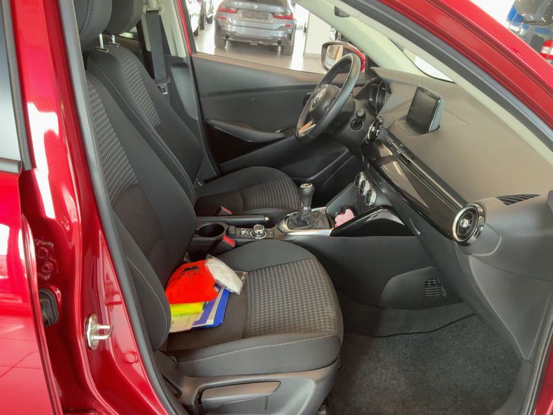 Mazda 2 1.5 Kizoku — zdjęcie 11