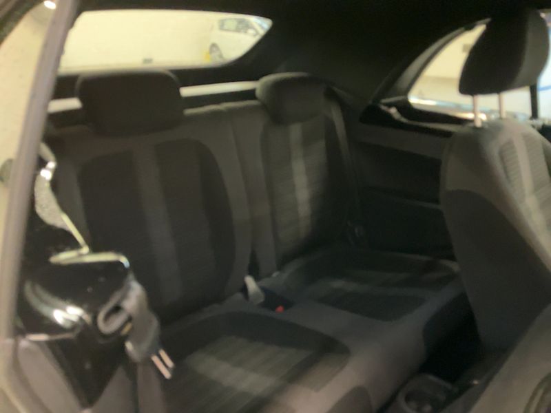Volkswagen Beetle 2.0 TDI Sport BlueMotion Tech — zdjęcie 14