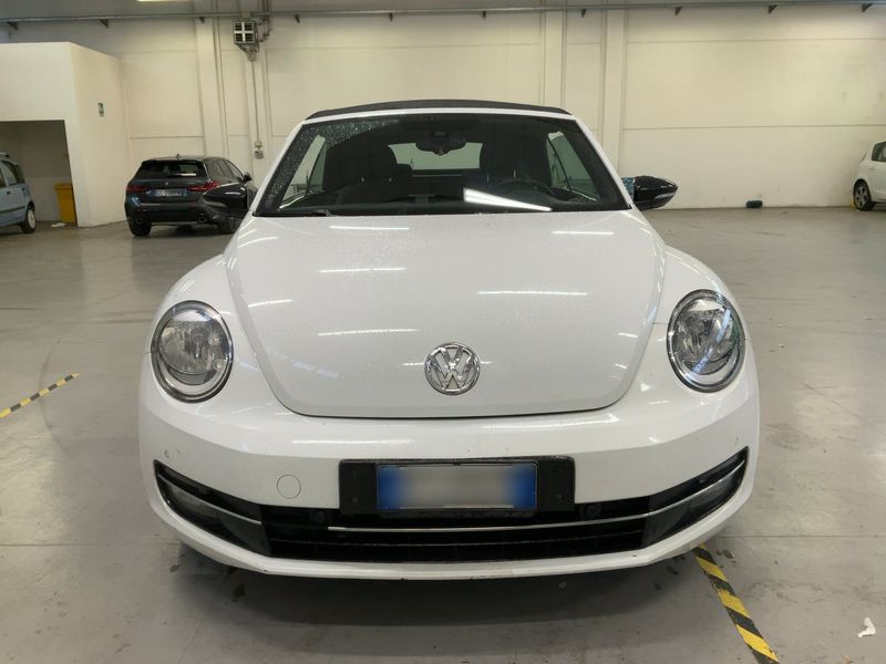 Volkswagen Beetle 2.0 TDI Sport BlueMotion Tech — zdjęcie 9