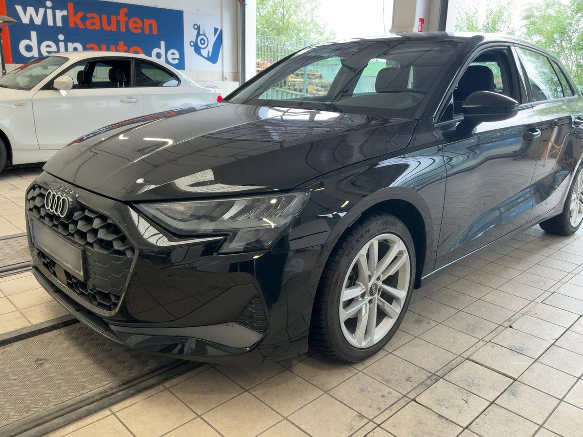 Audi A3 2024 — photo 1
