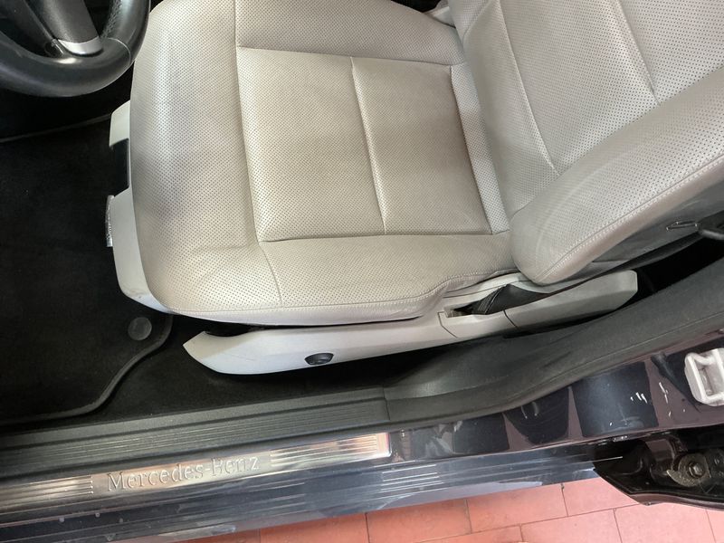 Mercedes-Benz E-Klasse E 350 CGI BlueEfficiency Avantgarde 2010 – снимка 27