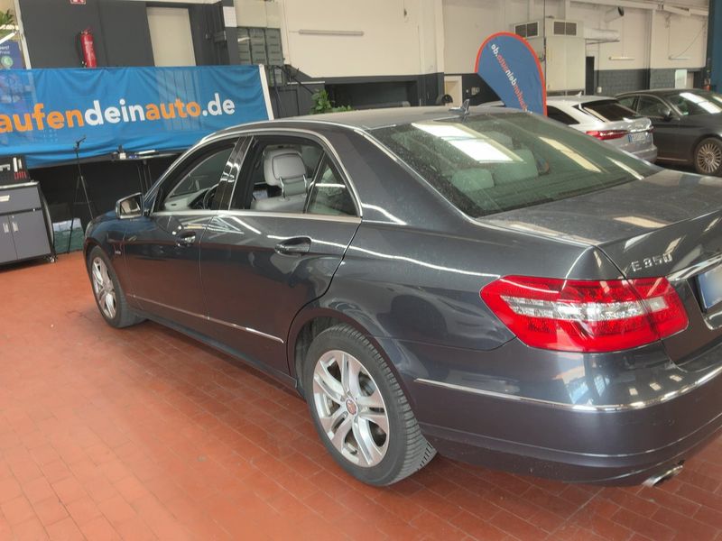 Mercedes-Benz E-Klasse E 350 CGI BlueEfficiency Avantgarde 2010 – снимка 6