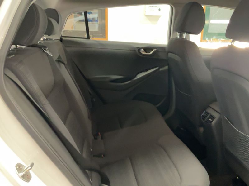 Hyundai IONIQ 1.6 Hybrid Style — zdjęcie 14