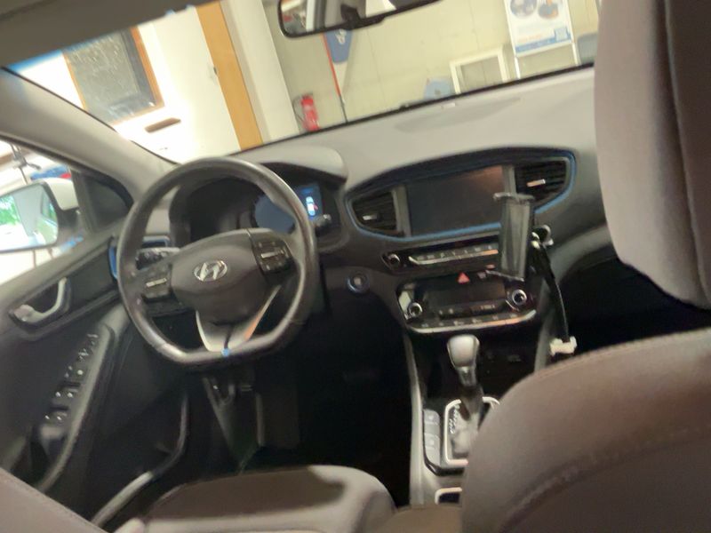 Hyundai IONIQ 1.6 Hybrid Style — zdjęcie 12