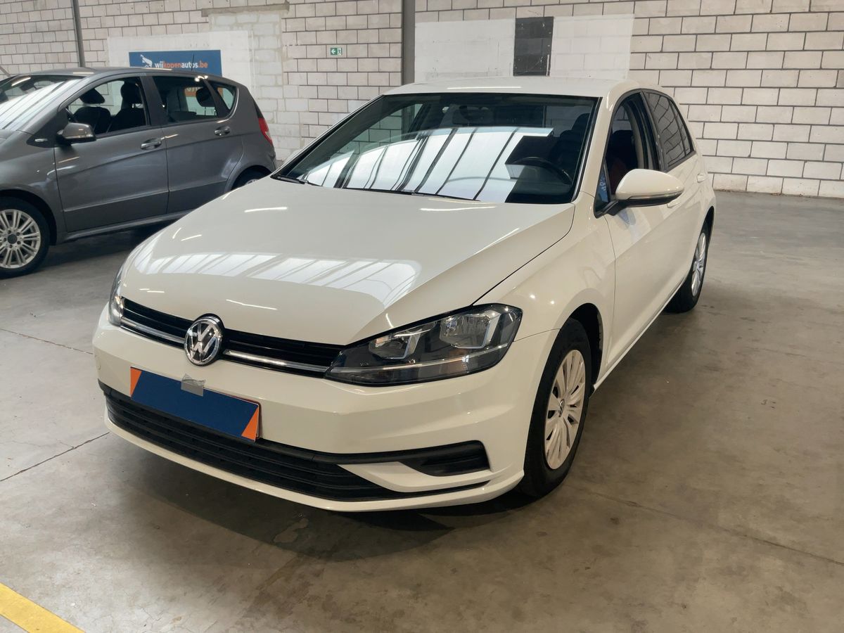 Volkswagen Golf 2017 — photo 1