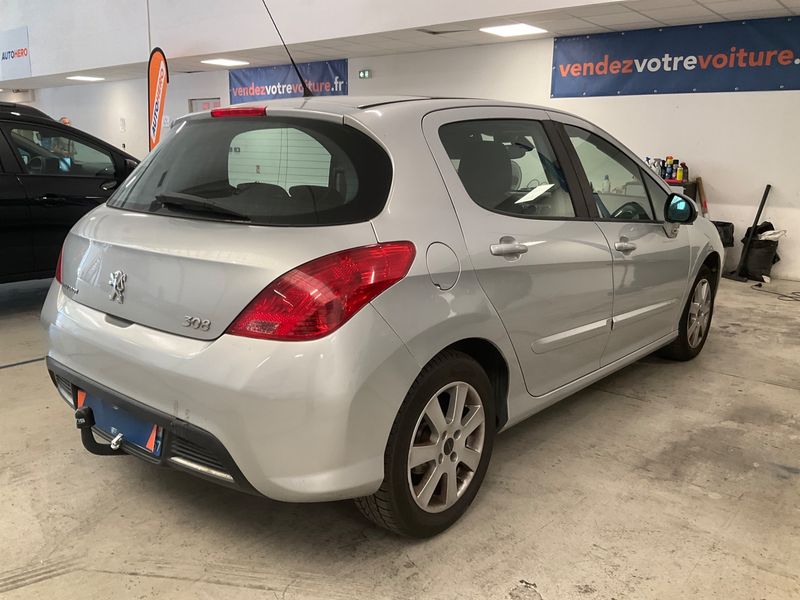 Peugeot 308 1.6 THP Feline — zdjęcie 2