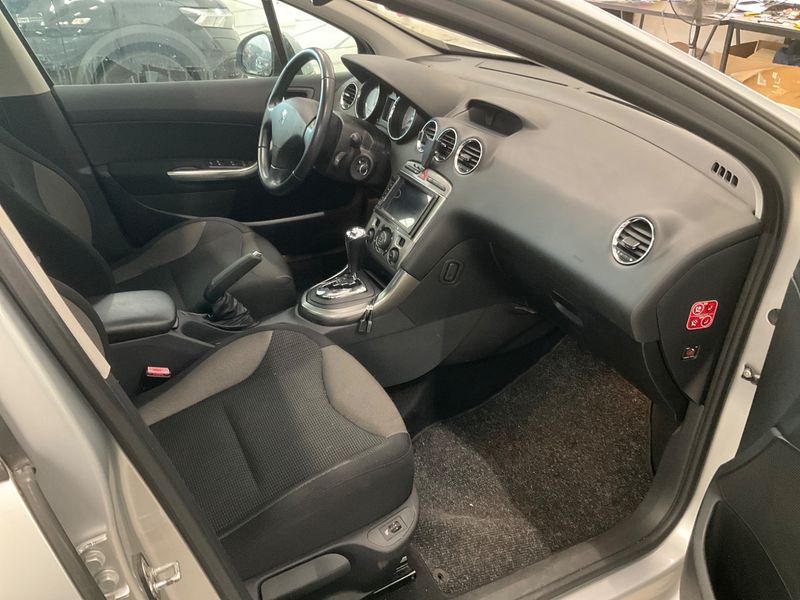 Peugeot 308 1.6 THP Feline — zdjęcie 3
