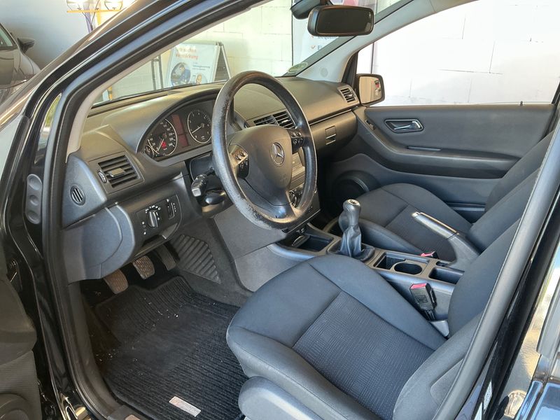 Mercedes-Benz A-Klasse A 160 Classic — zdjęcie 3