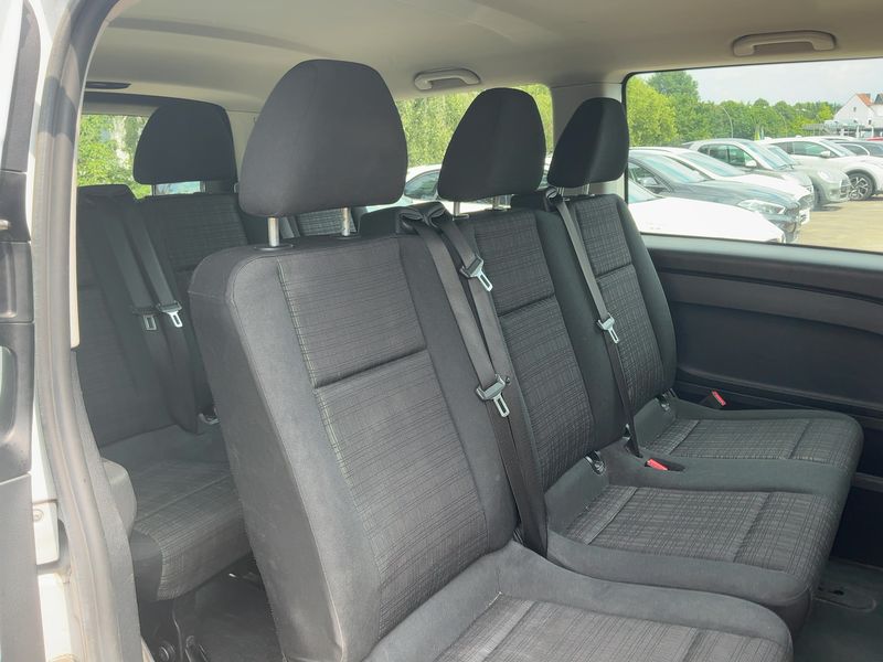 Mercedes-Benz Vito Tourer 109 CDI lang Pro — zdjęcie 14