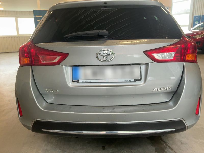 Toyota Auris Touring Sports 1.6 Comfort — zdjęcie 5