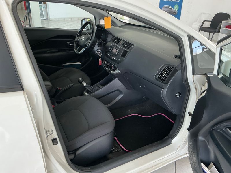 Kia Rio 1.2 Active — zdjęcie 3