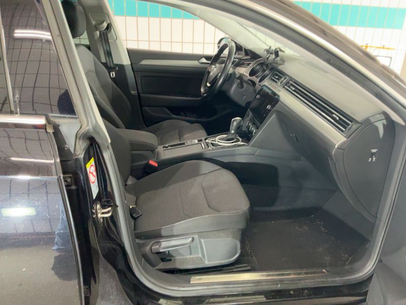 Volkswagen Arteon 2.0 TDI — zdjęcie 11