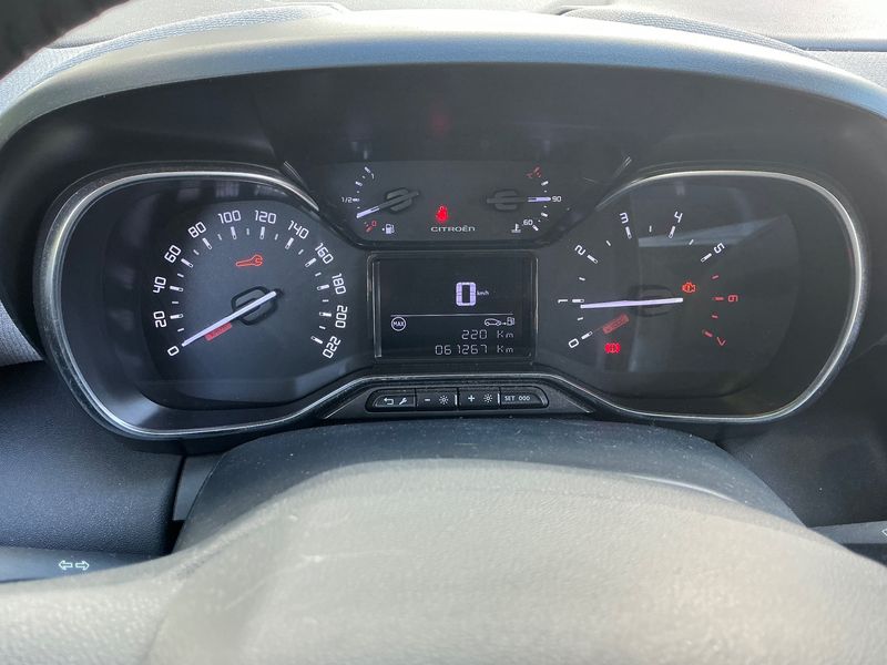 Citroen C3 Aircross 1.2 PureTech Feel — zdjęcie 13
