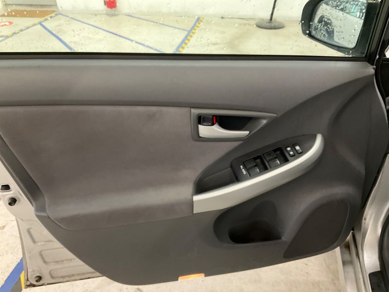 Toyota Prius 1.8 Life 2010 – снимка 32