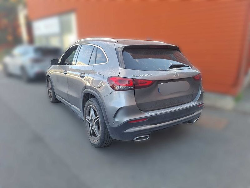 Mercedes-Benz GLA-Klasse GLA 200 d AMG Line — zdjęcie 3