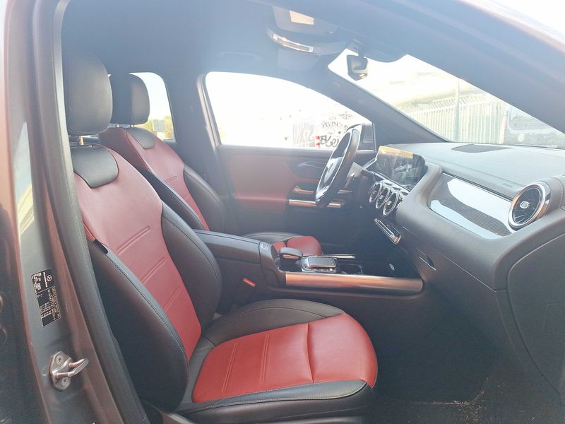 Mercedes-Benz GLA-Klasse GLA 200 d AMG Line — zdjęcie 10