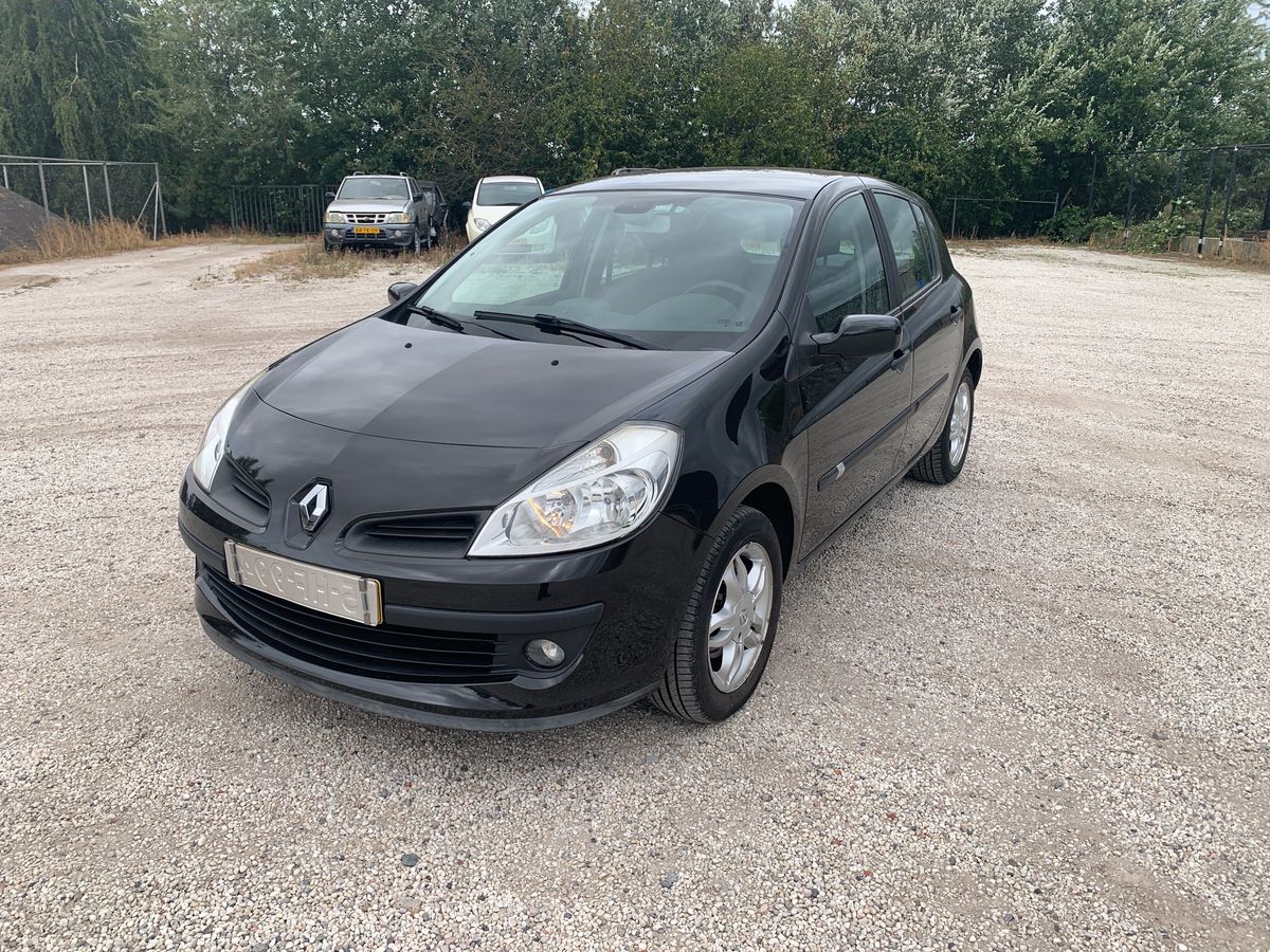 Renault Clio 1.6 Dynamique