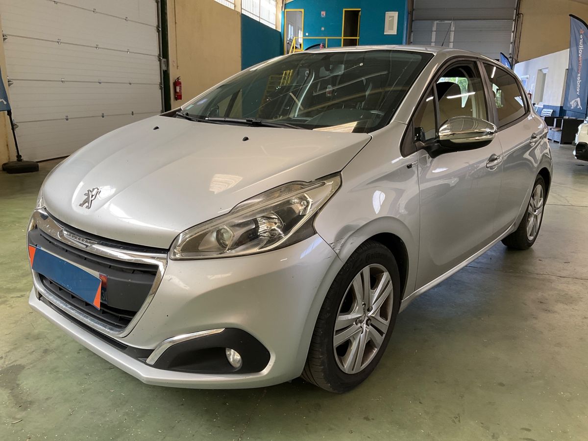 Peugeot 208 2016