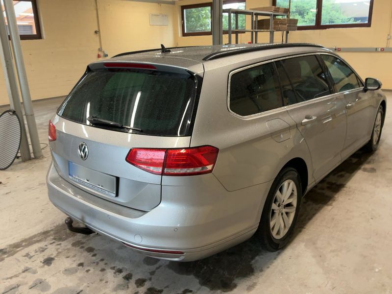 Volkswagen Passat 2.0 TDI Comfortline BlueMotion Tech 2017 – снимка 8