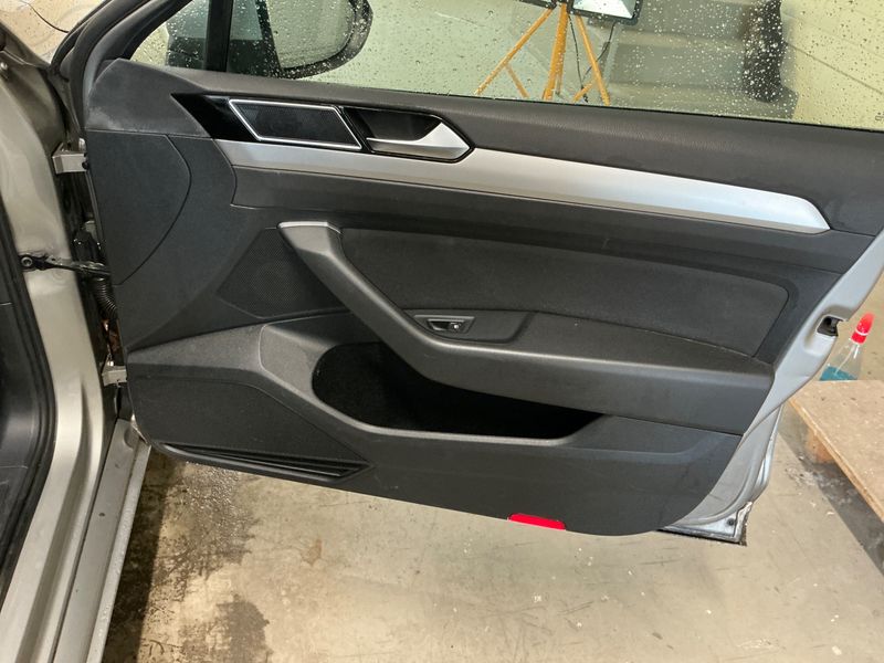 Volkswagen Passat 2.0 TDI Comfortline BlueMotion Tech 2017 – снимка 22