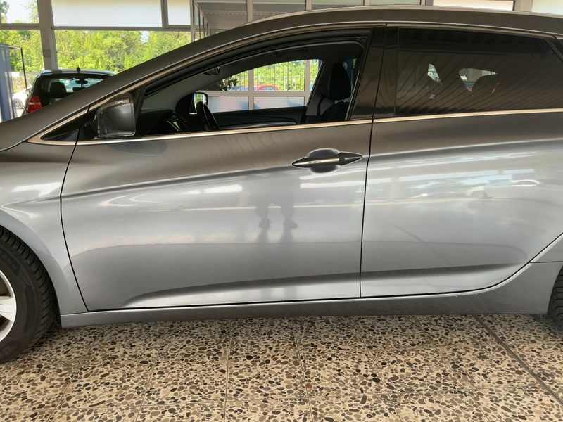 Hyundai i40 1.7 CRDi Style 2013 – снимка 4