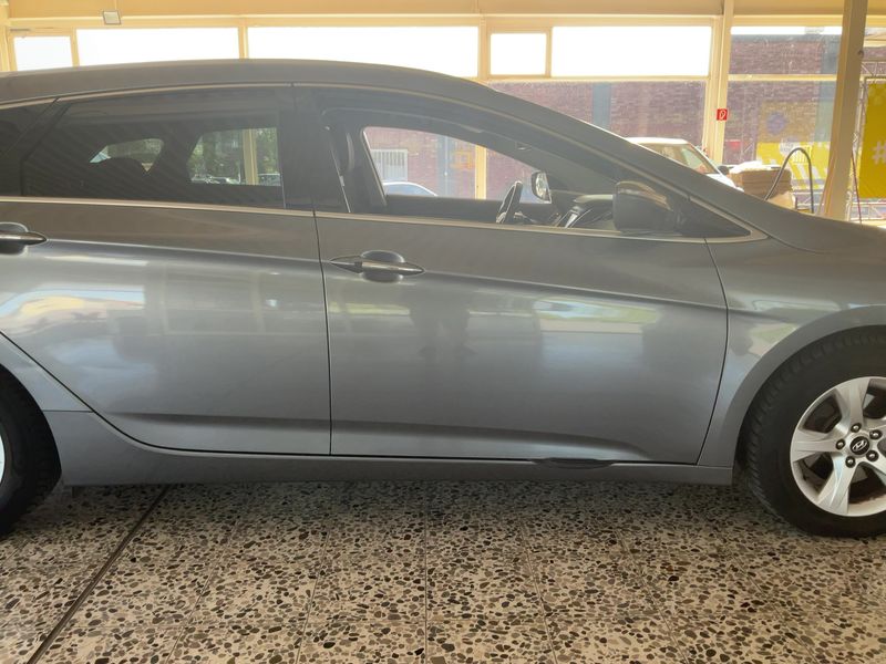 Hyundai i40 1.7 CRDi Style 2013 – снимка 10