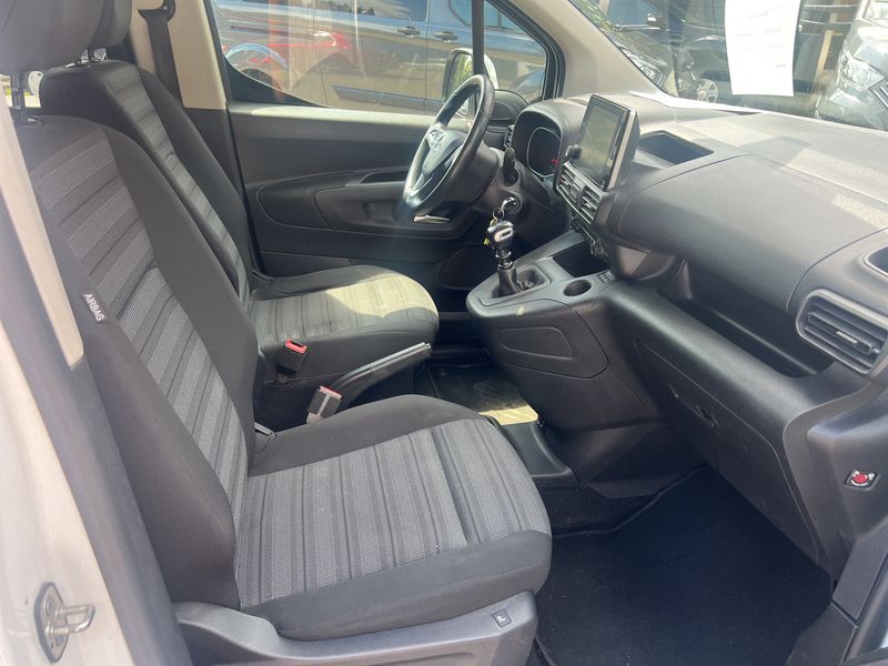 Opel Combo Life 1.5 CDTI Edition — zdjęcie 10