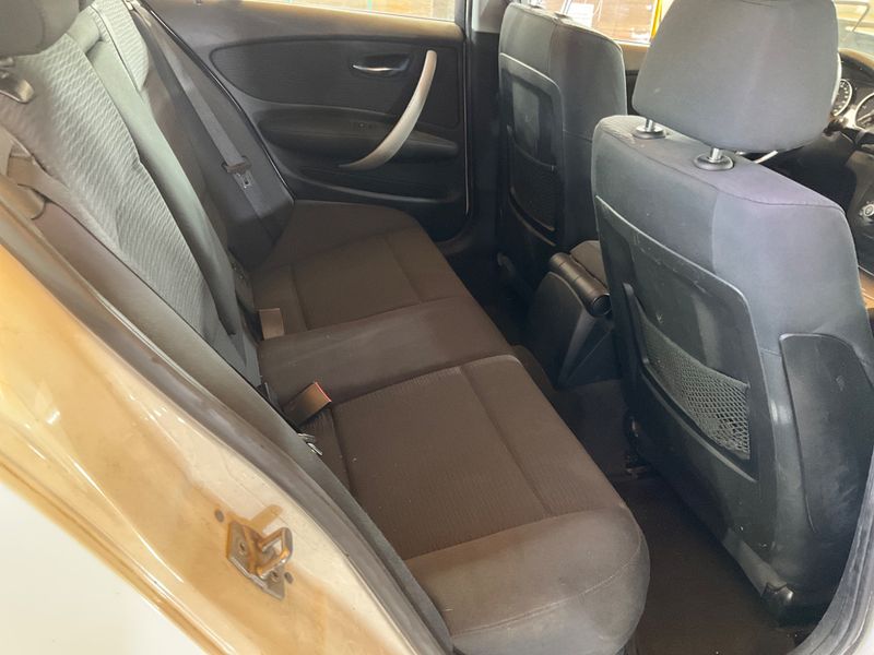BMW 1er 116d 2011 – снимка 26