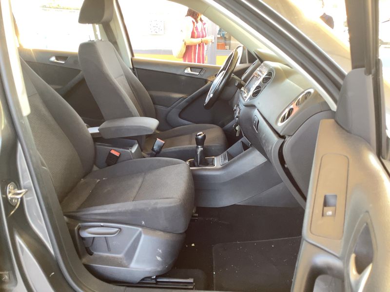 Volkswagen Tiguan 2.0 TDI Advance BlueMotion Tech 2015 – снимка 16