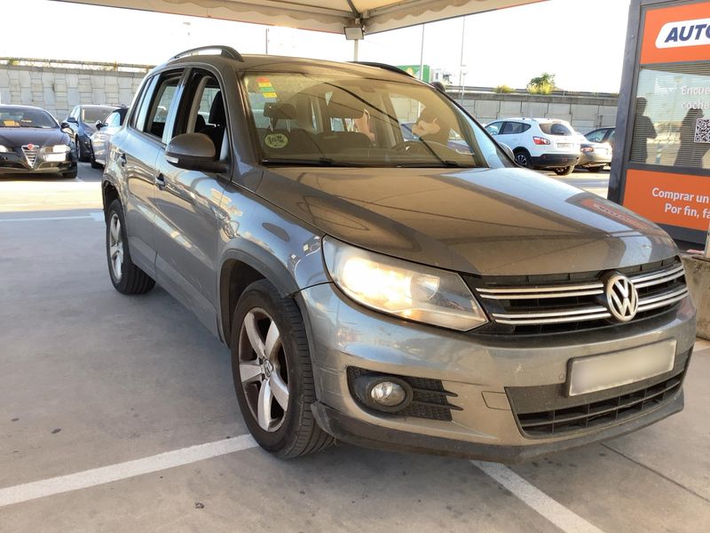 Volkswagen Tiguan 2.0 TDI Advance BlueMotion Tech 2015 – снимка 12