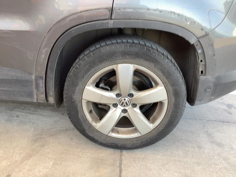 Volkswagen Tiguan 2.0 TDI Advance BlueMotion Tech 2015 – снимка 5