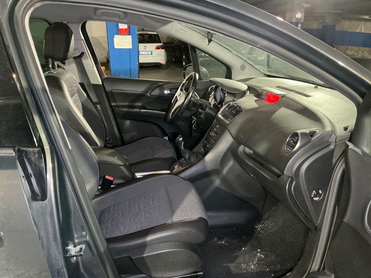 Opel Meriva 2015 — photo 4
