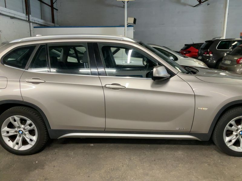 BMW X1 sDrive 18i Confort — zdjęcie 7