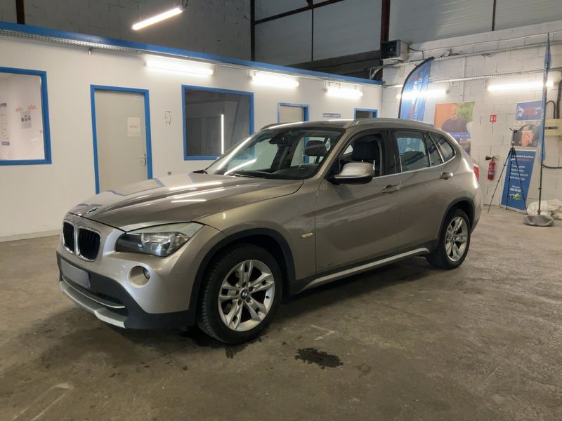 BMW X1 sDrive 18i Confort