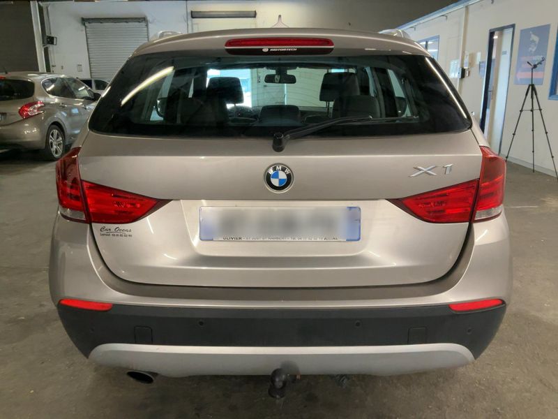 BMW X1 sDrive 18i Confort — zdjęcie 5