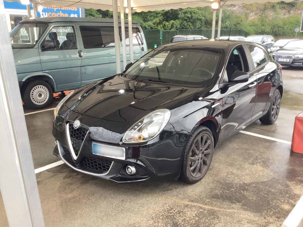 Alfa Romeo 2019 — photo 1