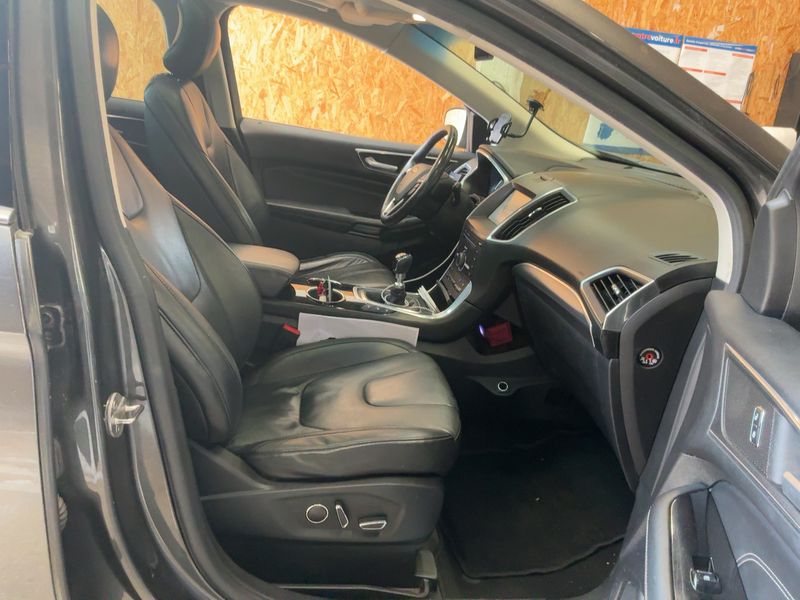 Ford Edge 2.0 TDCi Titanium 4x4 — zdjęcie 11