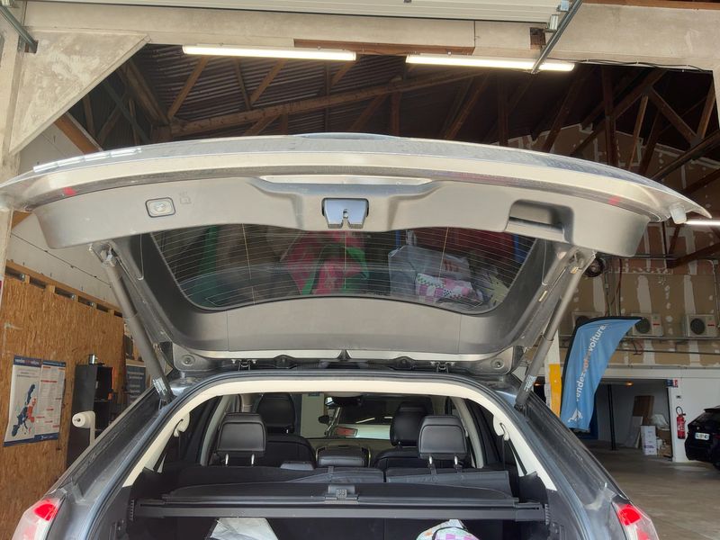 Ford Edge 2.0 TDCi Titanium 4x4 — zdjęcie 10