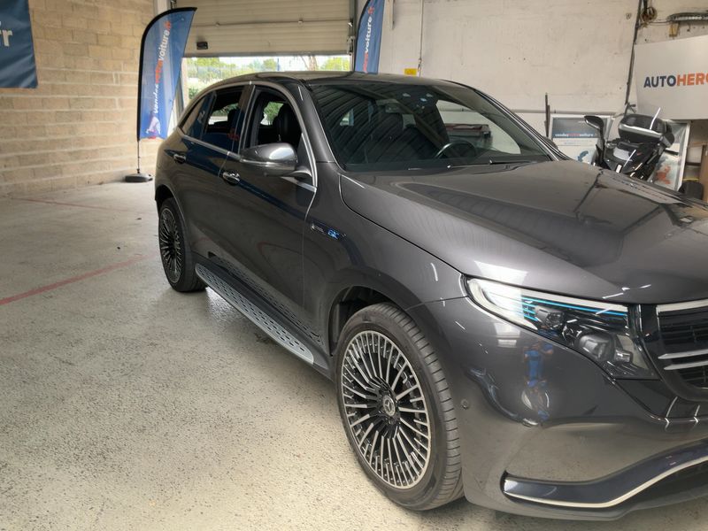 Mercedes-Benz EQC electric drive 300 kW 4Matic AMG Line — zdjęcie 8