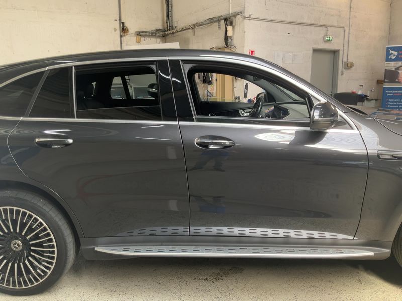 Mercedes-Benz EQC electric drive 300 kW 4Matic AMG Line — zdjęcie 7