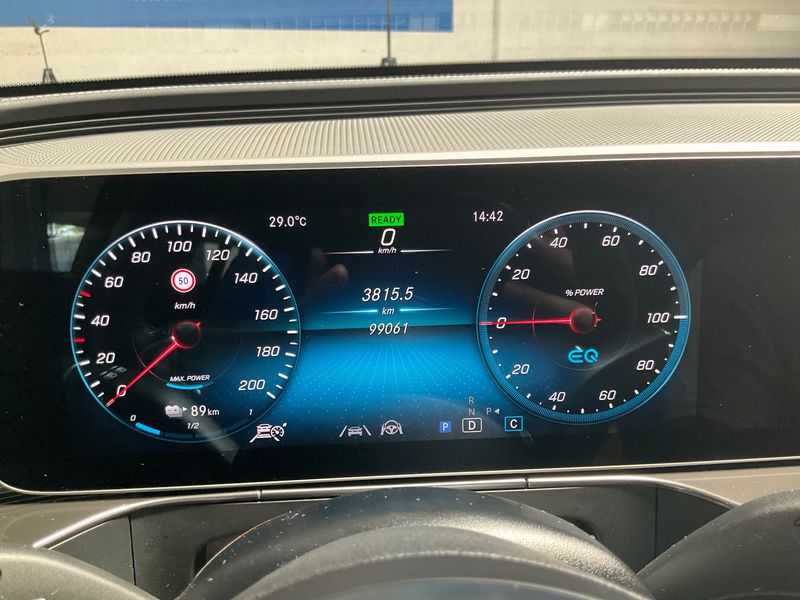 Mercedes-Benz EQC electric drive 300 kW 4Matic AMG Line — zdjęcie 13