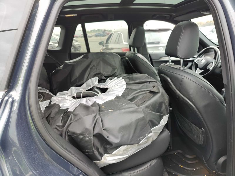 BMW X1 xDrive 20i xLine — zdjęcie 14
