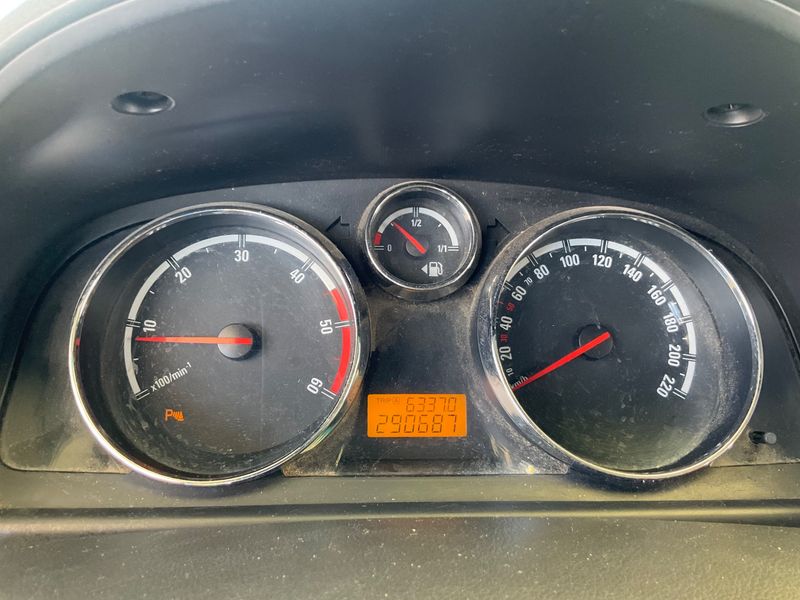 Opel Antara 2.0 CDTI Enjoy 4x4 — zdjęcie 4