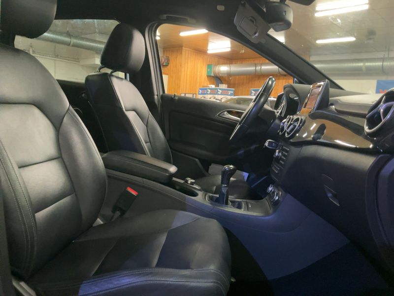 Mercedes-Benz B-Klasse B 180 CDI — zdjęcie 11